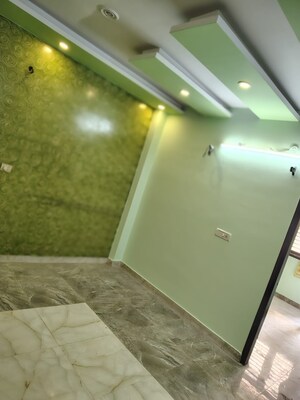 3 BHK Builder Floor For Rent in Dwarka Mor