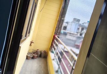 Balcony in 3 BHK Builder Floor at Dwarka Mor – for Rent