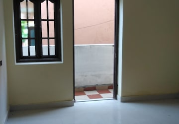 Room in 6 BHK Independent House at Lb Nagar – for Sale