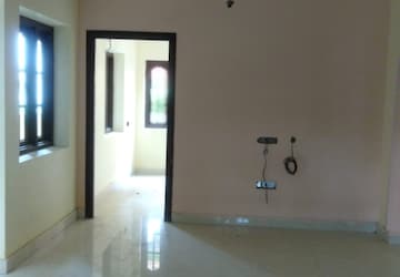 Room in 6 BHK Independent House at Lb Nagar – for Sale