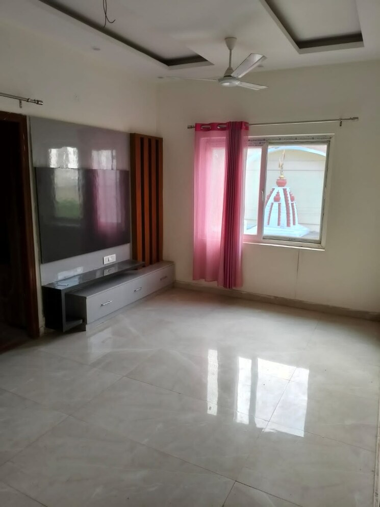 Room, skynet-towers 3 Bedroom 1750 Sq.Ft. Apartment In Patiala Road Zirakpur 9336277