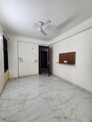 1 BHK Builder Floor For Rent in Chattarpur