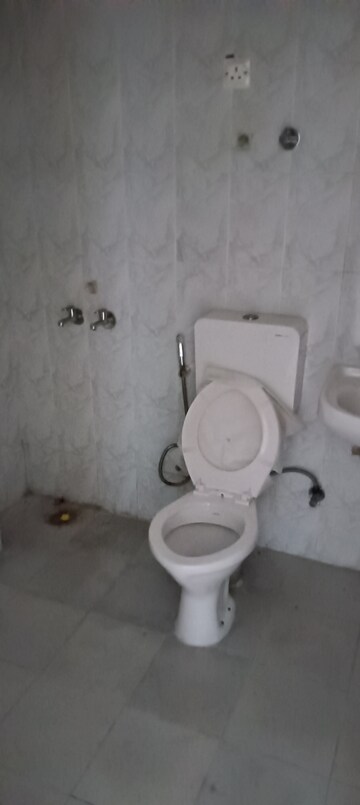 Bathroom in 3 BHK Apartment at Sarvome Shree Homes, Sector 45 – for Rent