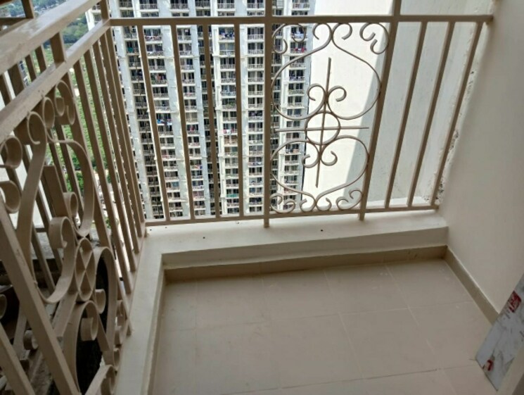 Balcony, mahagun-mantra-i 3 Bedroom 1400 Sq.Ft. Apartment In Sector 10 Greater Noida Greater Noida 9336300