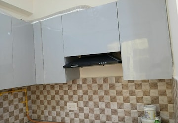 Kitchen in 3 BHK Apartment at Mahagun Mantra I, Sector 10 Greater Noida – for Rent