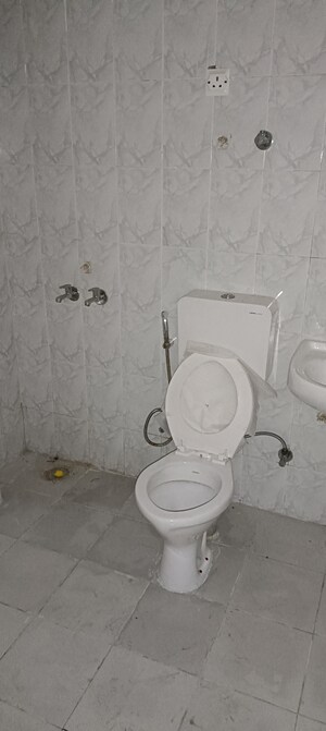 Bathroom in 3 BHK Apartment at Sarvome Shree Homes, Sector 45 – for Rent