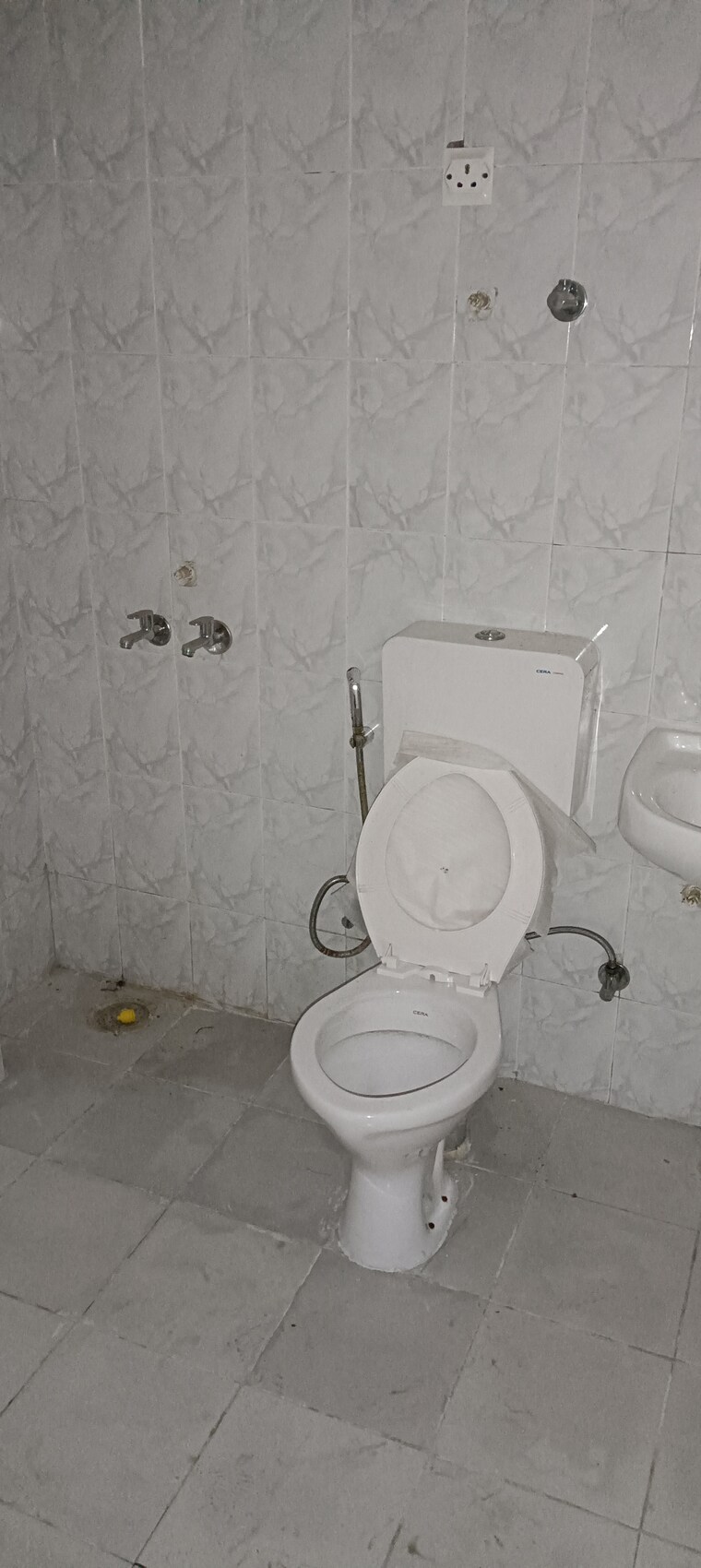 Bathroom, sarvome-shree-homes 3 Bedroom 745 Sq.Ft. Apartment In Sector 45 Faridabad 9336304