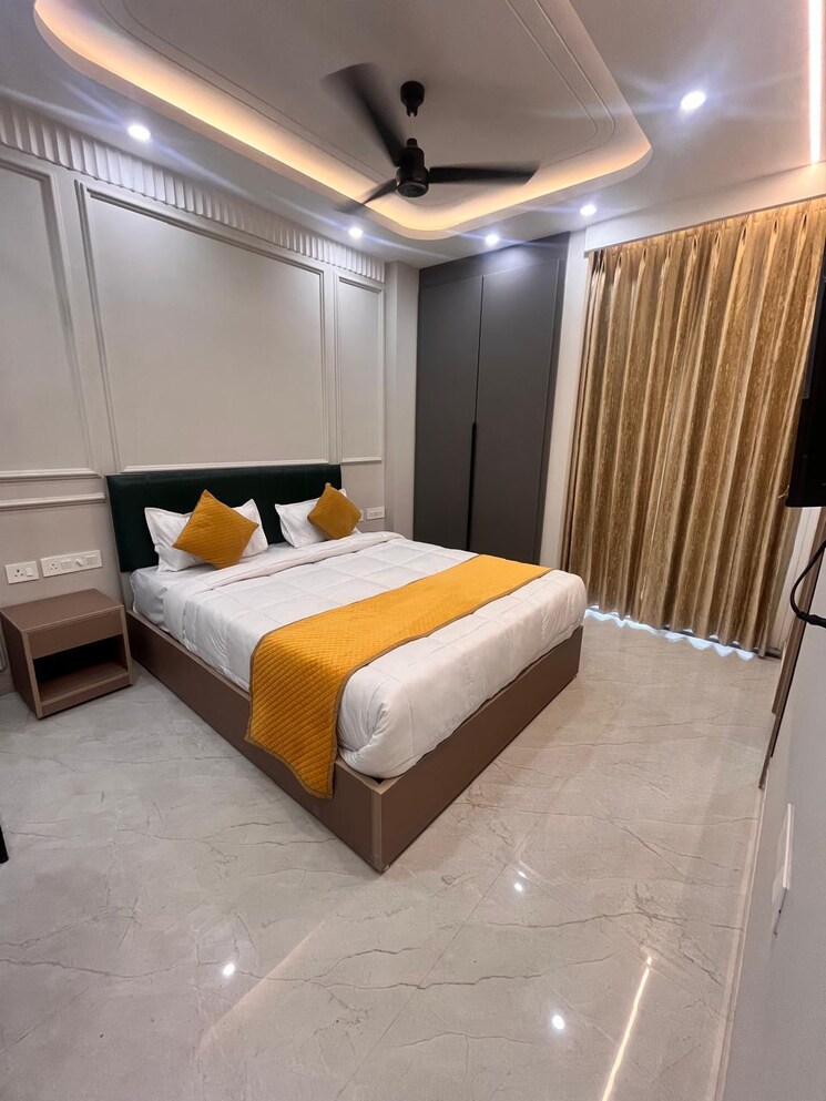 Bedroom, sector 42 1 Bedroom 600 Sq.Ft. Builder Floor In Sector 42 Gurgaon 9336334
