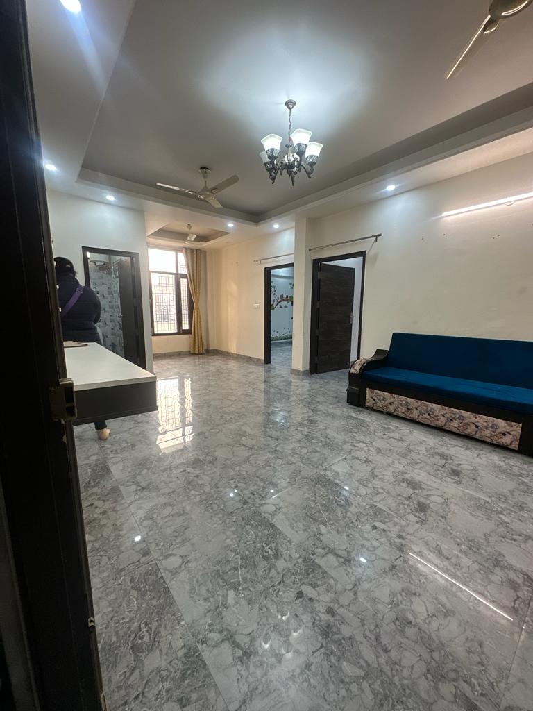 4 BHK Apartment For Sale in Chattarpur