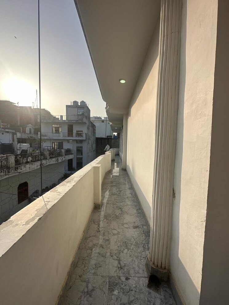 Balcony, chattarpur 4 Bedroom 1800 Sq.Ft. Apartment In Chattarpur Delhi 9336311