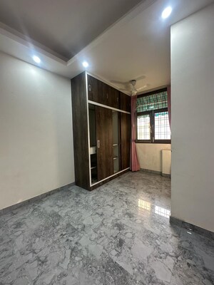 Room in 4 BHK Apartment at Chattarpur – for Sale