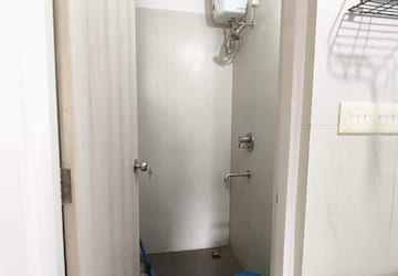Bathroom in 1 BHK Apartment at Dombivli East – for Rent
