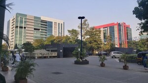  Office Space – Exterior View View at Bonanza, Andheri East - for Rent