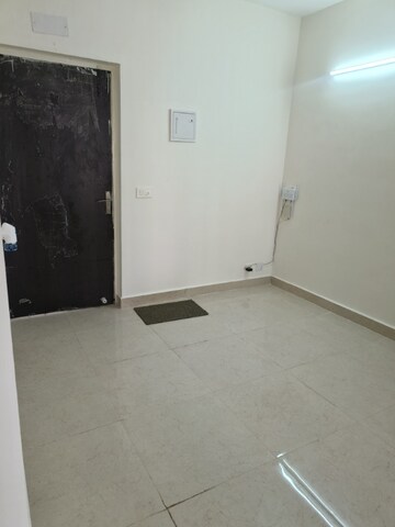 Room in 2 BHK Apartment at Signature The Millennia 3, Sector 37d – for Rent