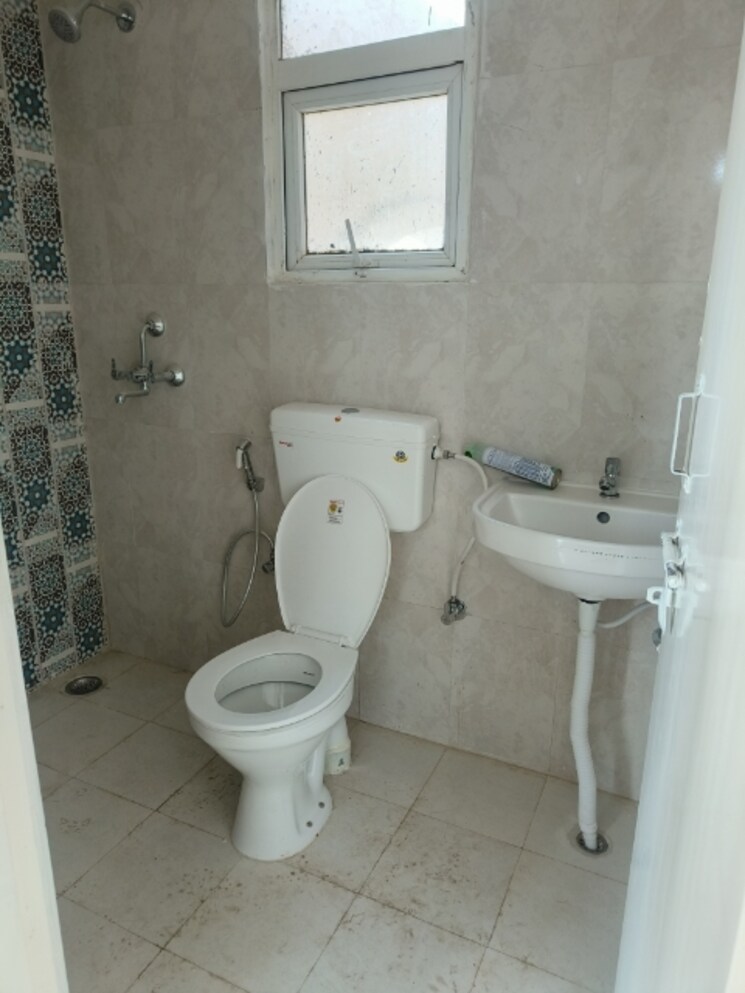 Bathroom, signature-the-millennia-3 2 Bedroom 687 Sq.Ft. Apartment In Sector 37d Gurgaon 9336397