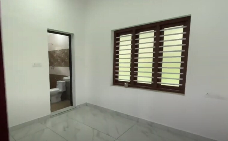 Room, marathahalli 3 Bedroom 1300 Sq.Ft. Villa In Marathahalli Bangalore 9336367