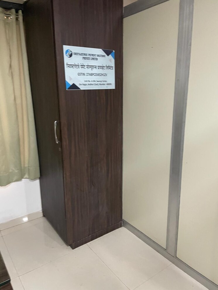 Room, jb nagar Commercial Office Space 380 Sq.Ft. In Jb Nagar Mumbai 9336356