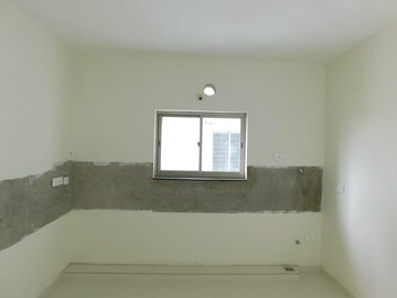 Room in 3 BHK Apartment at Frontline Seven, Kokapet – for Sale