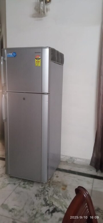 Building Lobby in 3.5 BHK Villa at Sector 36 – for Rent