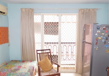 Living Room in 3 BHK Apartment at Bandra West – for Rent