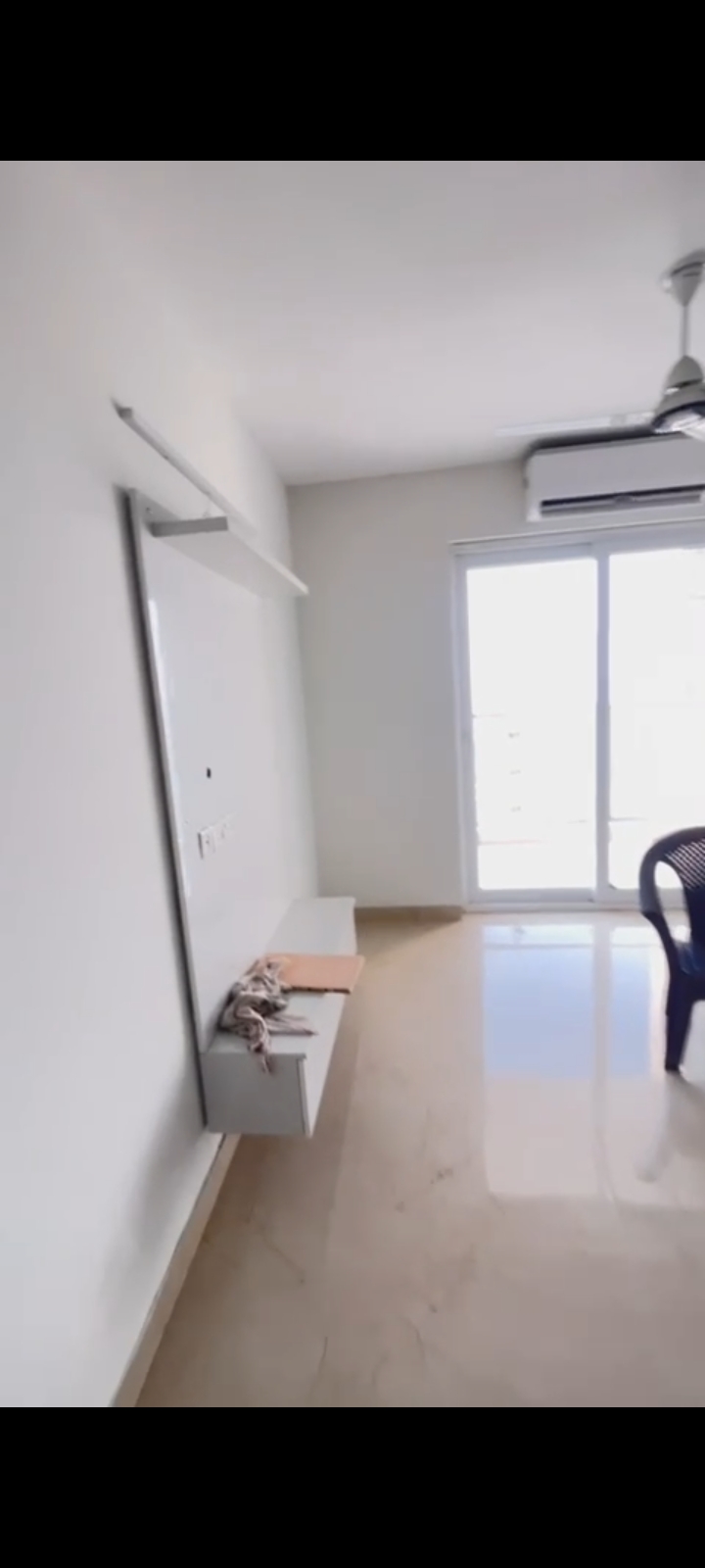 2.5 BHK + Servant Room Apartment For Rent in Hero Homes Gurgaon