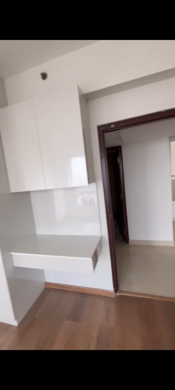 Room, hero-homes-gurgaon 2.5 Bedroom 1099 Sq.Ft. Apartment In Sector 104 Gurgaon 9336412