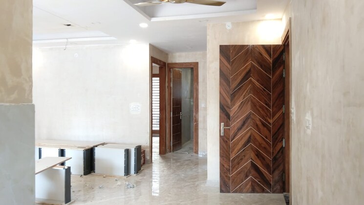 Room, sector 9 4 Bedroom 342 Sq.Yd. Builder Floor In Sector 9 Gurgaon 9336398