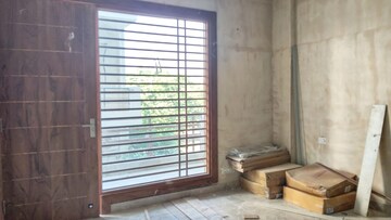 Room in 4 BHK Builder Floor at Sector 9 – for Sale