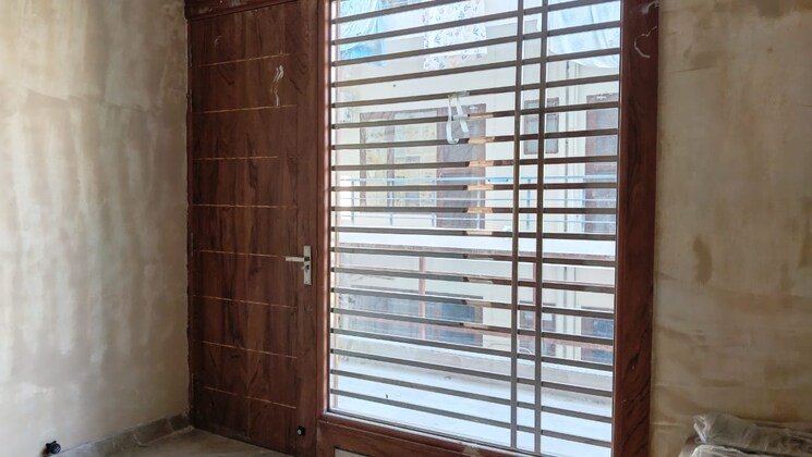 Room, sector 9 4 Bedroom 342 Sq.Yd. Builder Floor In Sector 9 Gurgaon 9336398