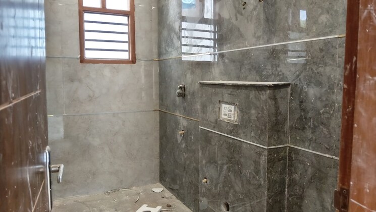 Balcony, sector 9 4 Bedroom 342 Sq.Yd. Builder Floor In Sector 9 Gurgaon 9336398