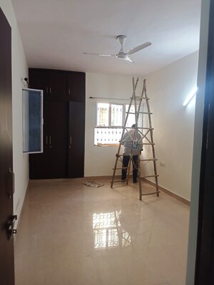 Room in 3 BHK Apartment at Vasant Kunj – for Rent