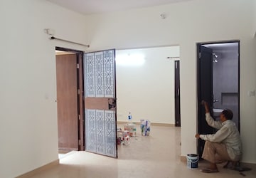 Room in 3 BHK Apartment at Vasant Kunj – for Rent