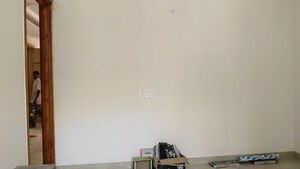 Furnished Amenities in 3 BHK Builder Floor at Sector 4 – for Sale