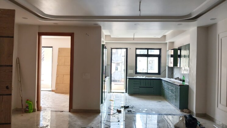 Living Room, sector 4 3 Bedroom 250 Sq.Yd. Builder Floor In Sector 4 Gurgaon 9336406