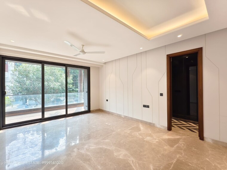 Room, safdarjung enclave 3 Bedroom 6000 Sq.Ft. Builder Floor In Safdarjung Enclave Delhi 9336431