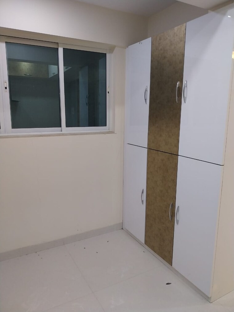 Room, jagdale-amizra 2 Bedroom 750 Sq.Ft. Apartment In Vartak Nagar Thane 9336420