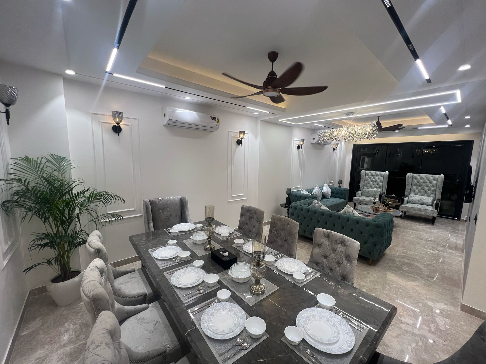 4 BHK + Servant Room 2650 Sq.Ft. Builder Floor in Adani Samsara