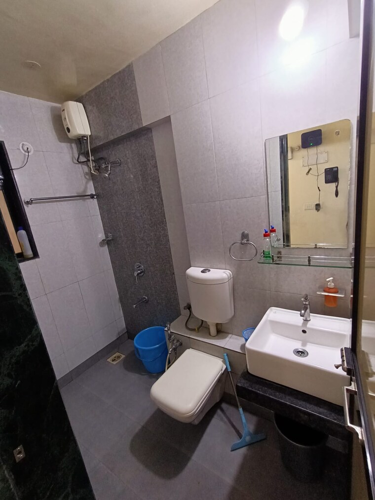 Bathroom, godrej-prime 2 Bedroom 975 Sq.Ft. Apartment In Chembur Mumbai 9336464
