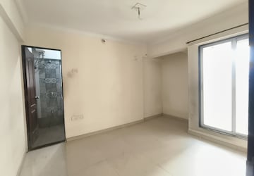 Room in 1 BHK Apartment at Cosmos Enclave, Kasarvadavali – for Rent