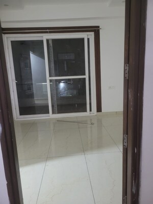 Room in 3 BHK Builder Floor at Pir Machalla – for Sale