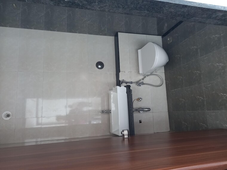 Bathroom, mantra-mirari 3.5 Bedroom 1500 Sq.Ft. Apartment In Koregaon Park Pune 9336497