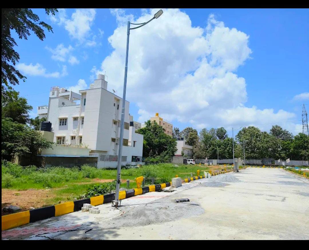 Plot For Sale in Drm Recedancy