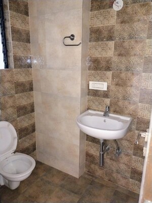Bathroom in 2.5 BHK Apartment at Sindhi Society, Chembur – for Rent