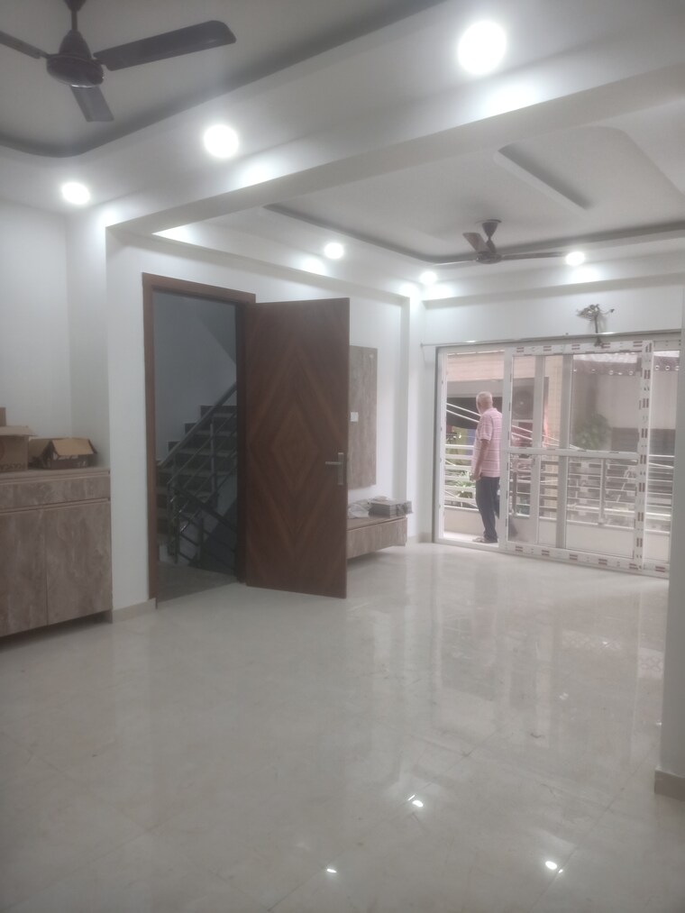 Living Room, vasant kunj enclave 3 Bedroom 1200 Sq.Ft. Builder Floor In Vasant Kunj Enclave Delhi 9336572
