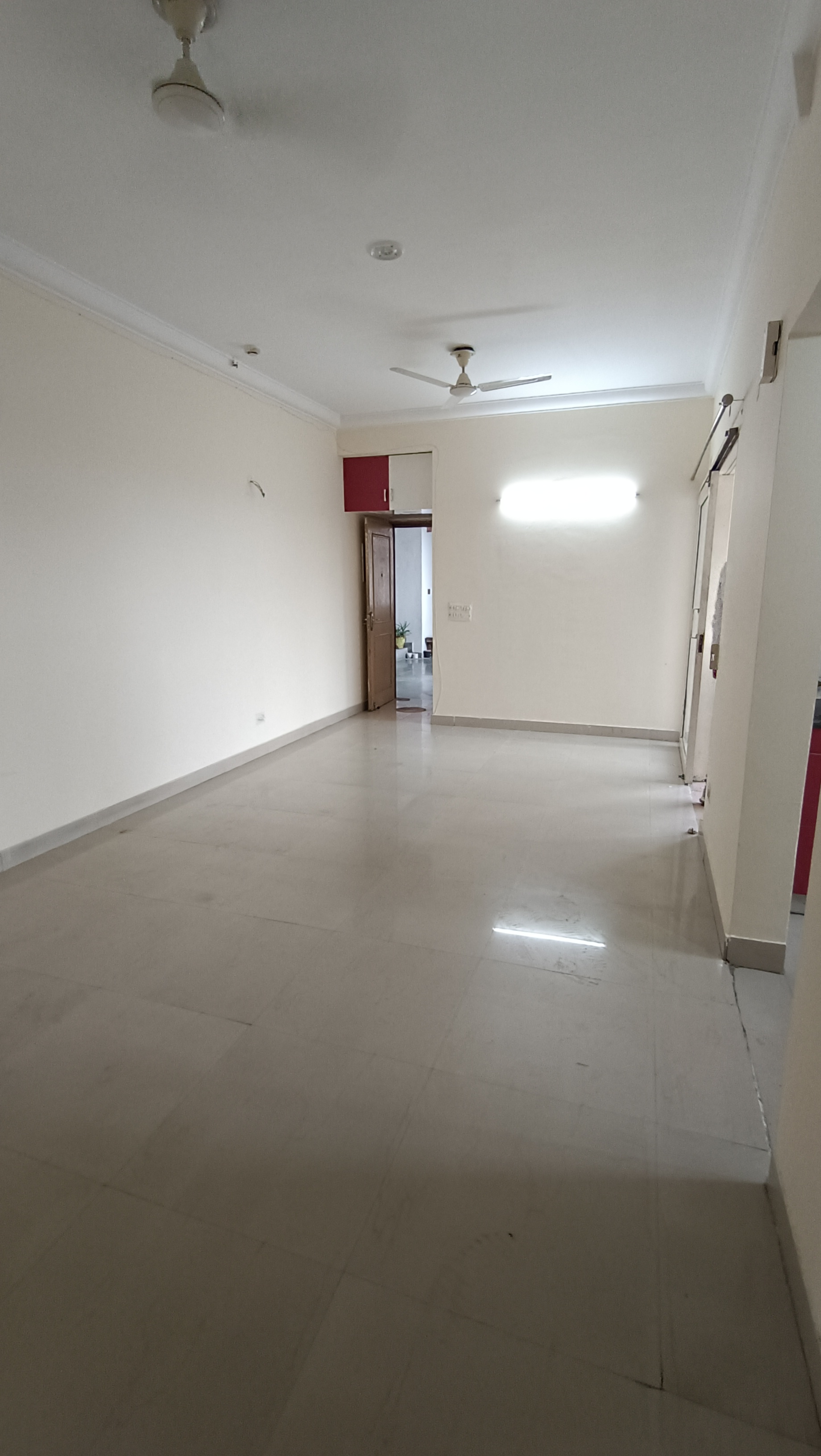 2 BHK + Study Room Apartment For Rent in Antriksh Golf View