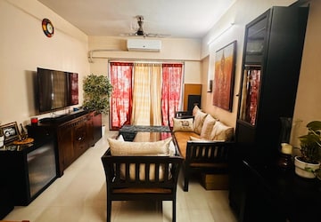 Bedroom in 2 BHK Apartment at Veena Serenity, Chembur – for Rent