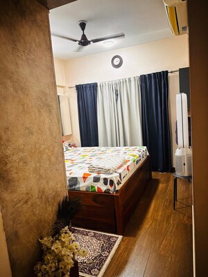 Bedroom in 2 BHK Apartment at Veena Serenity, Chembur – for Rent
