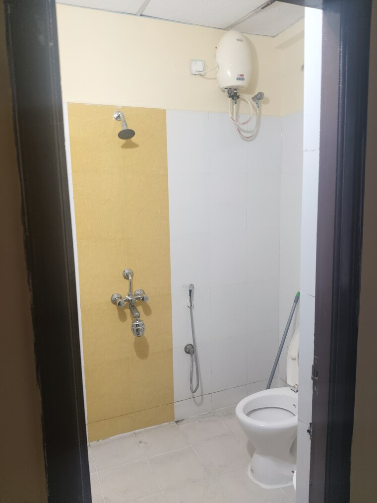 Bathroom, krishna-residency-kadubeesanahalli 2 Bedroom 1250 Sq.Ft. Apartment In Kadubeesanahalli Bangalore 9336575