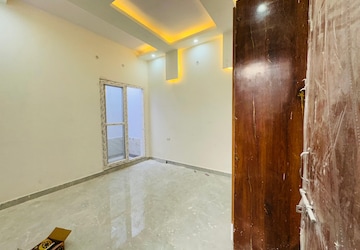 Room in 3 BHK Villa at ORO City, Jankipuram – for Sale