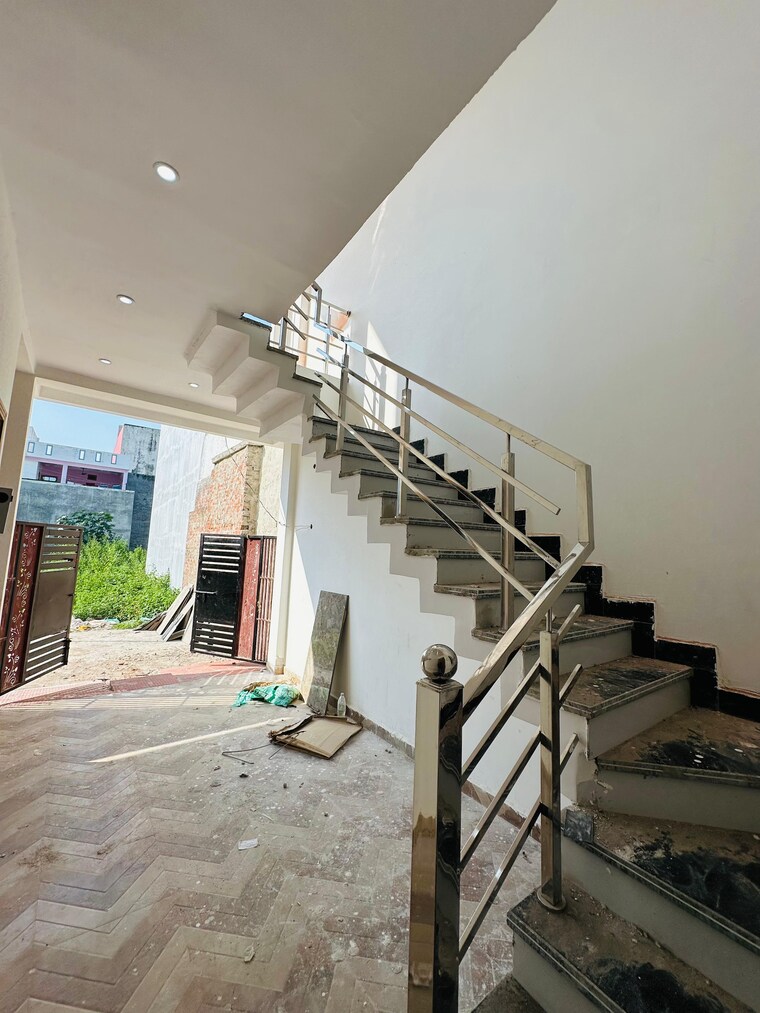 undefined, oro-city 3 Bedroom 1850 Sq.Ft. Villa In Jankipuram Lucknow 9336593